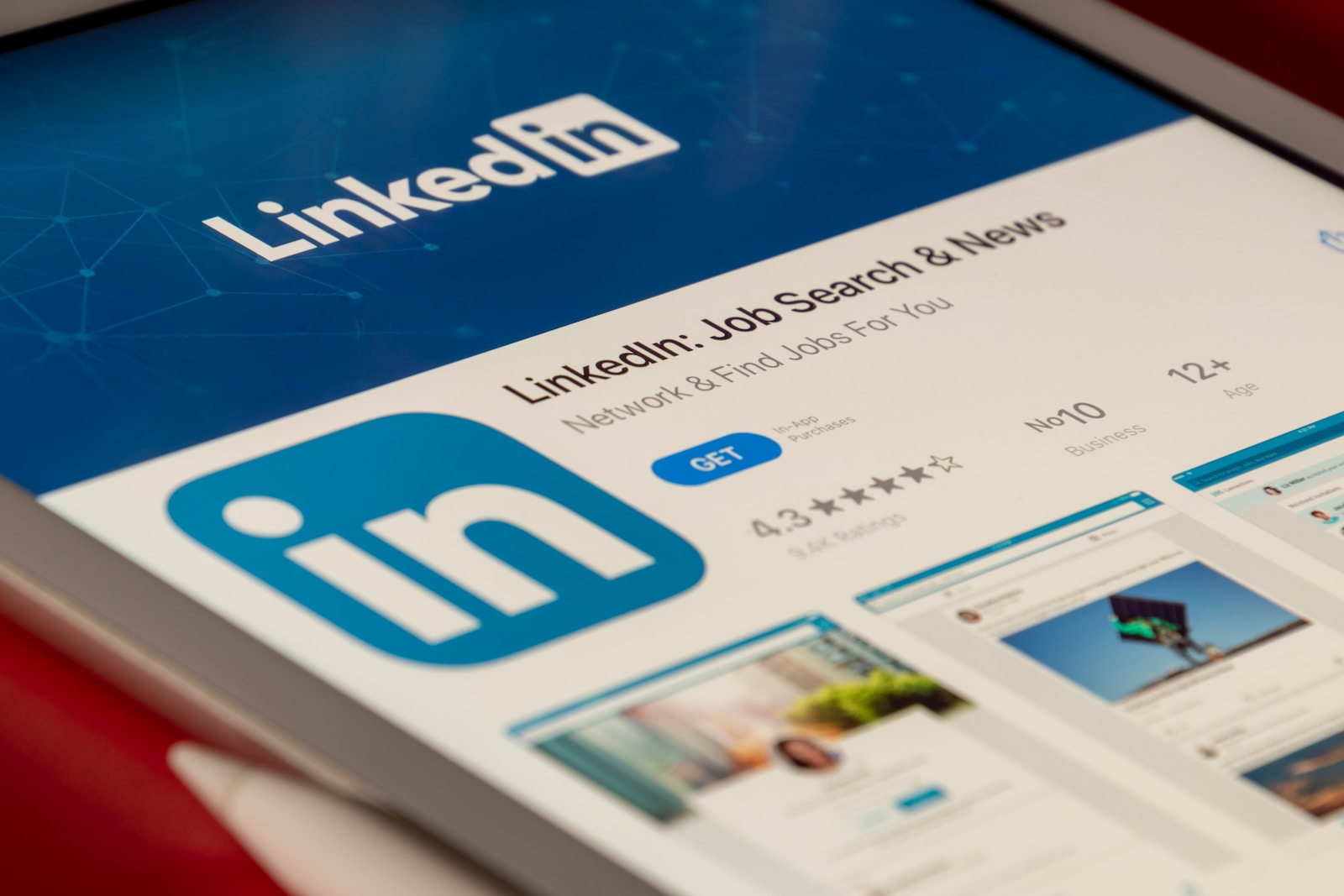 8 LinkedIn Tips to Ensure that you are Visible to Opportunity